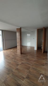 Casa Comercial No Núcleo Pitangui